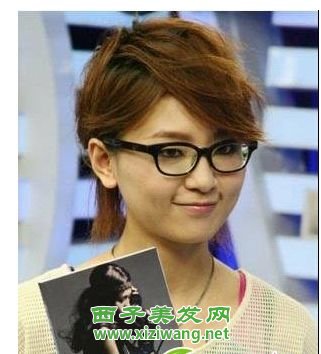 女生帥氣的短發發型