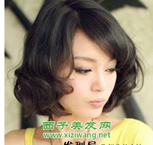 潮女中短卷發發型圖