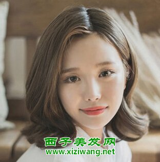 2022年春季最新流行女士短卷發(fā)發(fā)型
