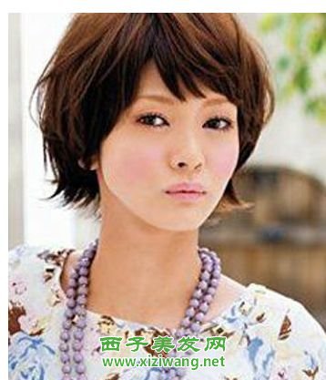 女性中短發發型圖片