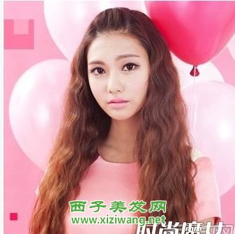 甜美女生卷發發型,變清新小女生