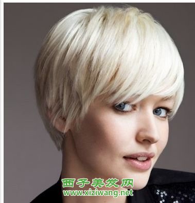 女生帥氣短發發型圖片