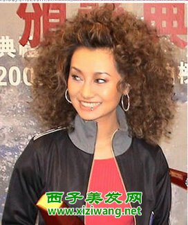 女生滿頭小卷發型圖片絕對洋氣非主流