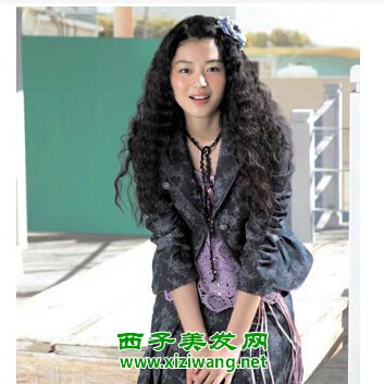 2022年最流行的女生小卷發(fā)型好看又有氣質(zhì)
