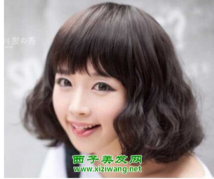 年輕女生蛋卷頭短發圖片輕松變時尚嫵媚