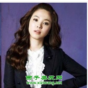 宋慧喬黑色卷發發型圖片示范熟女發型如何打理