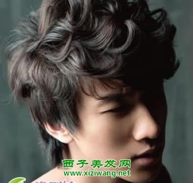 新潮男士大卷發(fā)型圖片輕松變帥哥