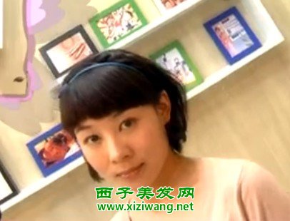 如何使用卷發棒打理短發把短發打理蓬松技巧