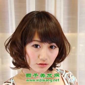 40左右的女人短發(fā)燙什么發(fā)型好看