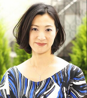 知性顯年輕中年婦女短發(fā)型圖片
