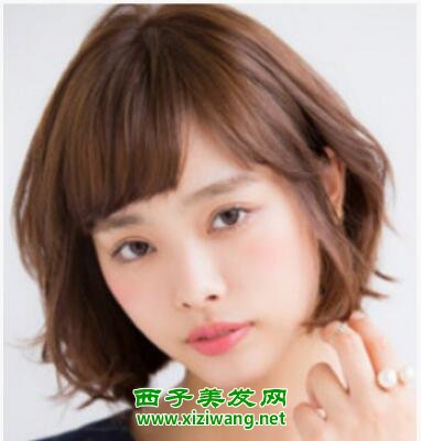 女生斜劉海短發發型圖片示范斜劉海短發如何扎好看
