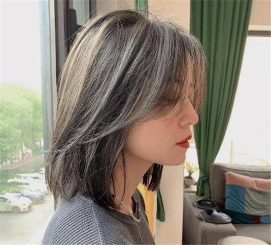 潮流好看直發齊肩發型直發秒變氣質女神