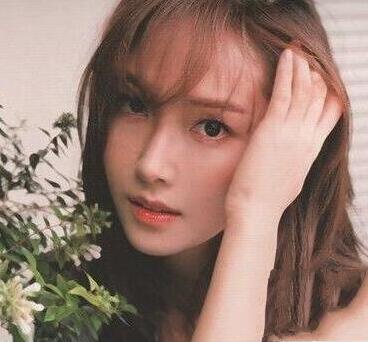 輕松擁有巴掌臉的劉海發(fā)型圖片