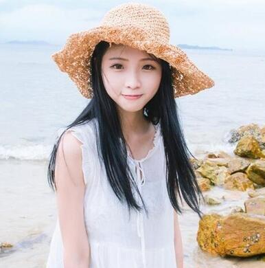 長直發發尾設計,碎發尾靈動又俏皮