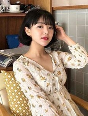 女生波波頭短發造型百搭很年輕很嫩