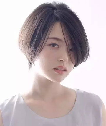 優雅且有女人味的超短發發型