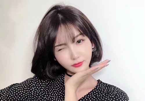 2022年女生短發發型怎么剪翻新速度太快短頭發來不及長長了