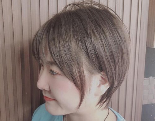 臉圓臉胖女生剪短發最瘦臉2022年適合胖圓臉女生梳的劉海短發設計