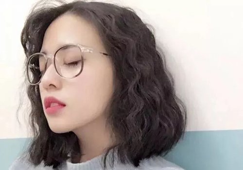 無個性不潮流短發也不例外2022個性女生剪短發風格至上