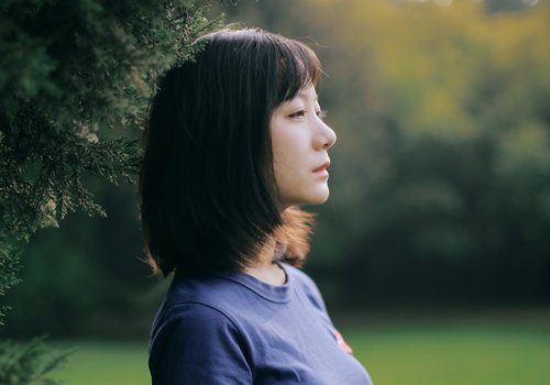 額頭高女生適合什么短發造型？劉海決定顏值，這幾款劉海短發就不錯