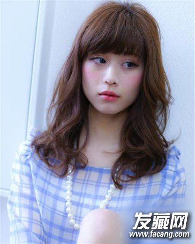 今年秋季換發型，首選清新甜美梨花頭