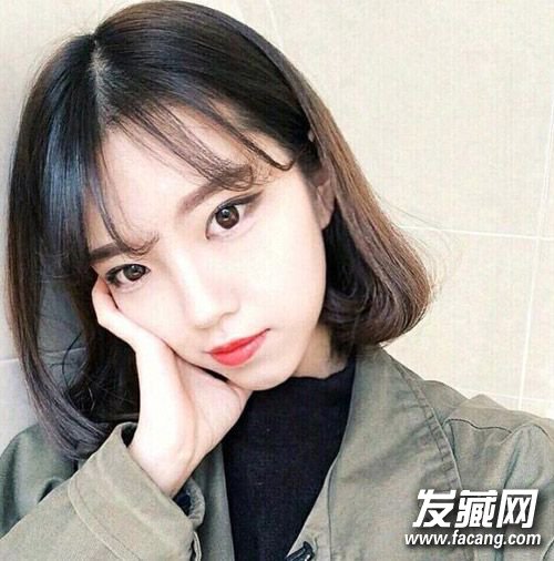 娜扎王子文都是這一款空氣劉海短發(fā)發(fā)型設(shè)計(jì)