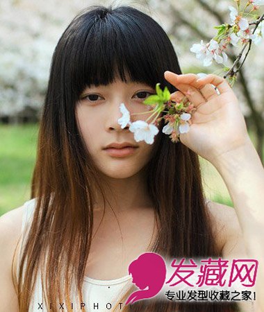 女生長直發(fā)發(fā)型圖片清純甜美顯氣質(zhì)