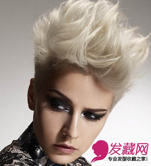 女生無劉海短發(fā)發(fā)型演繹別樣帥氣個(gè)性