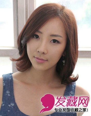側(cè)分頭中長(zhǎng)發(fā)兩邊長(zhǎng)發(fā)修出小臉打造淑女氣質(zhì)