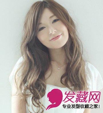 唯美的韓式長卷發完美展現美眉的精致小臉