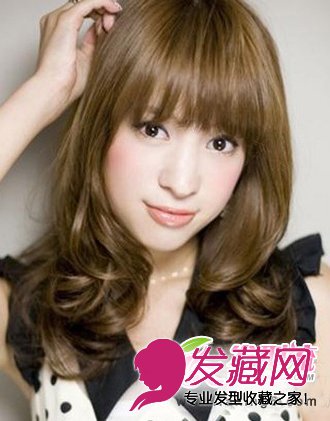 女生最愛長發發型凸顯女生秀氣的臉龐