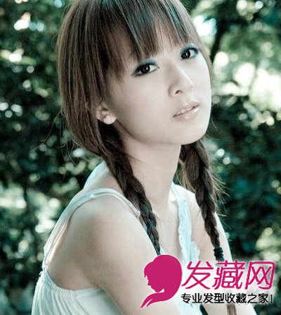 簡單飄逸的清純長發(fā)發(fā)型氣質(zhì)時尚超顯瘦